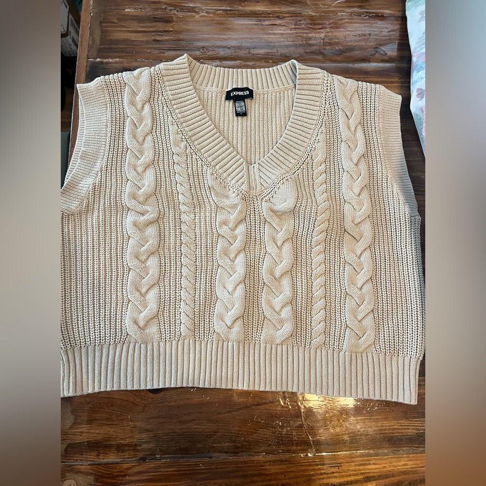 Express Cream Cable Knit V-Neck Sweater Vest
